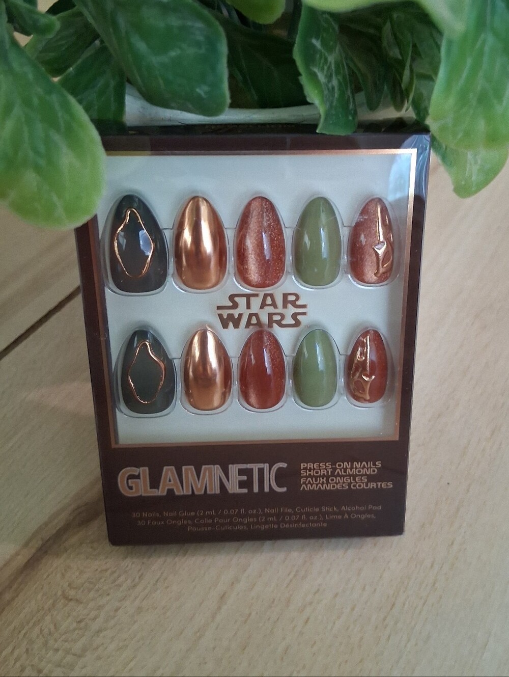 Glamnetic & Star Wars Press On Nails In Short Almond ~ A Must Have ~ Rebellion